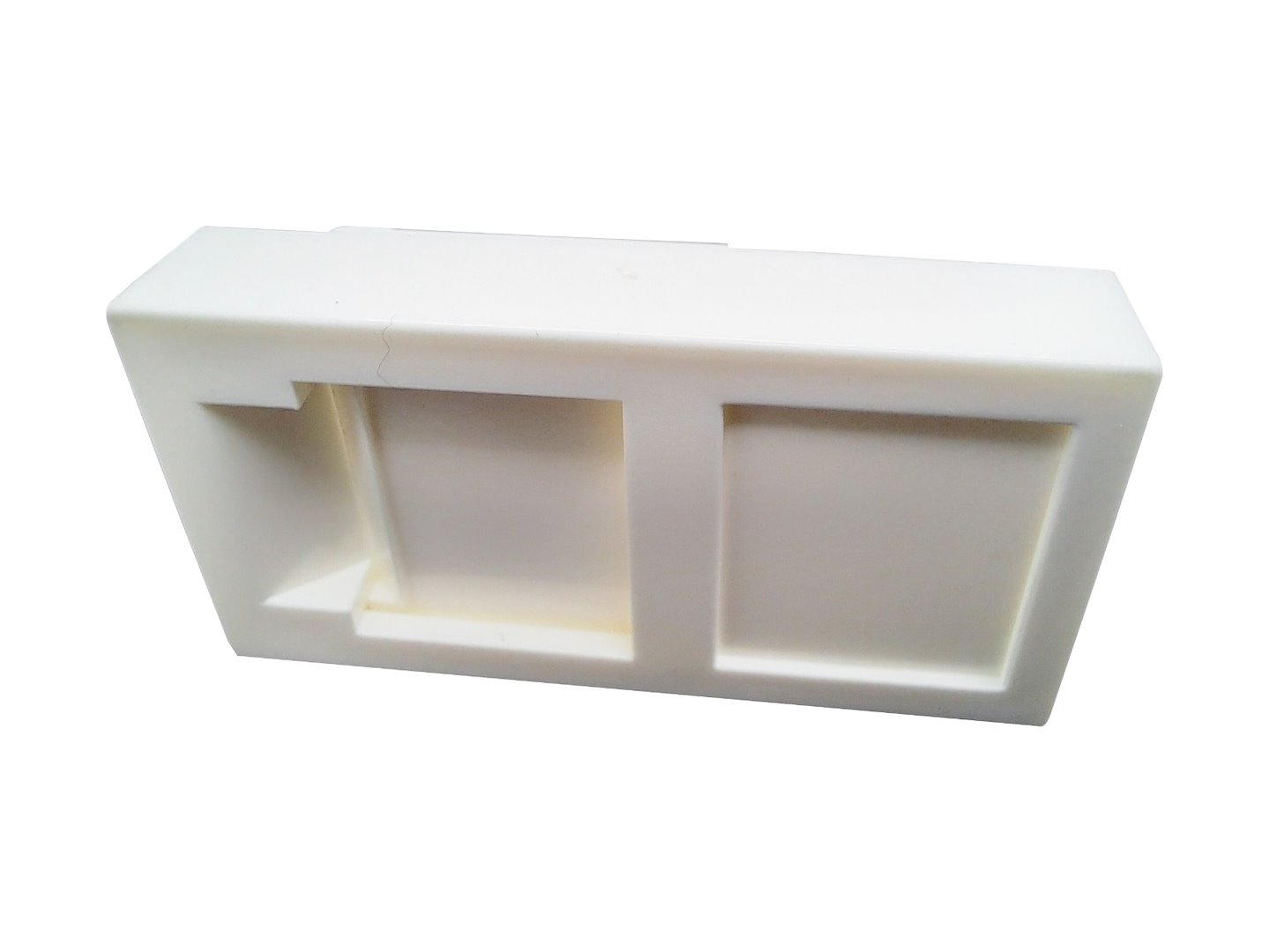 Adapter 22,5x45 do modułów 1x keystone, z przesłoną SAN-S01T