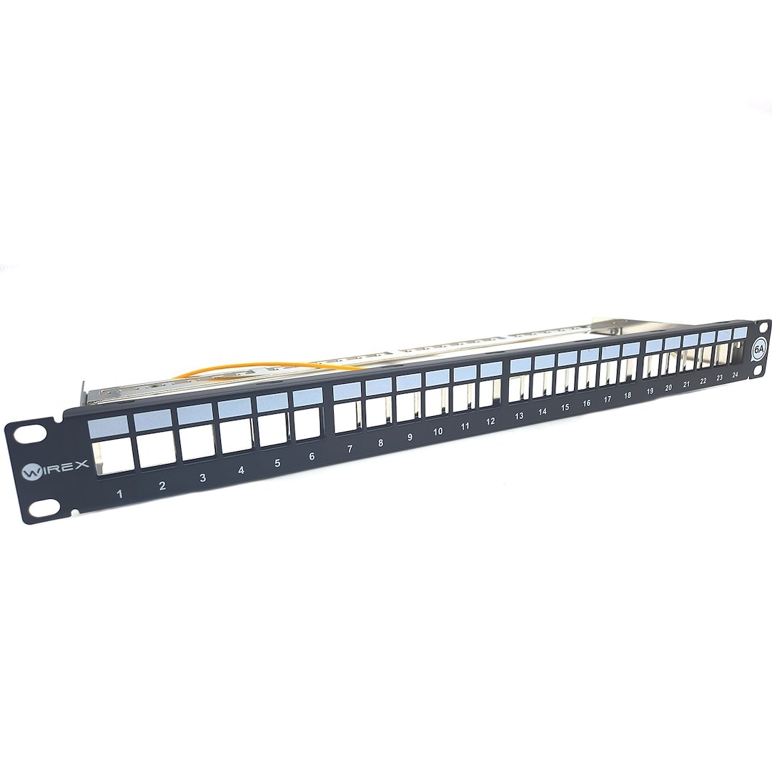 WIREX Patch Panel CAT6A STP dla 24 sztuk keystone czarny z listwą wsporczą WPP-6A-S-24-1-BL