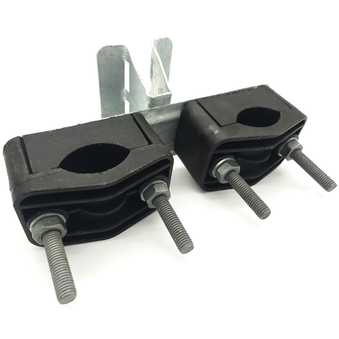 Uchwyt podwójny regulowany na słup
 wirowany dla rur 25-46mm