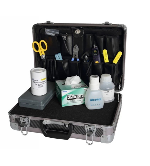 Zestaw narzędziowy do spawania w walizce serwisowej