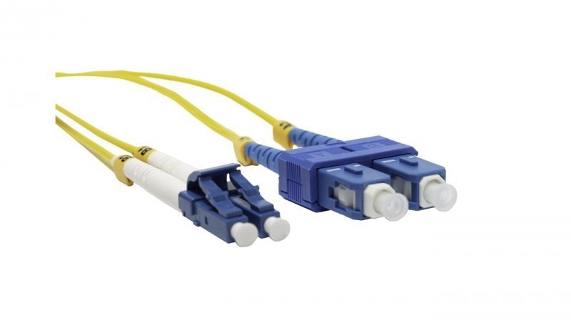 FIBERM GOLD Multipatchcord na kablu LSOH 4x SC/UPC - 4x LC/UPC 150m Single Mode włókno G652D w peszlu uniepalonym