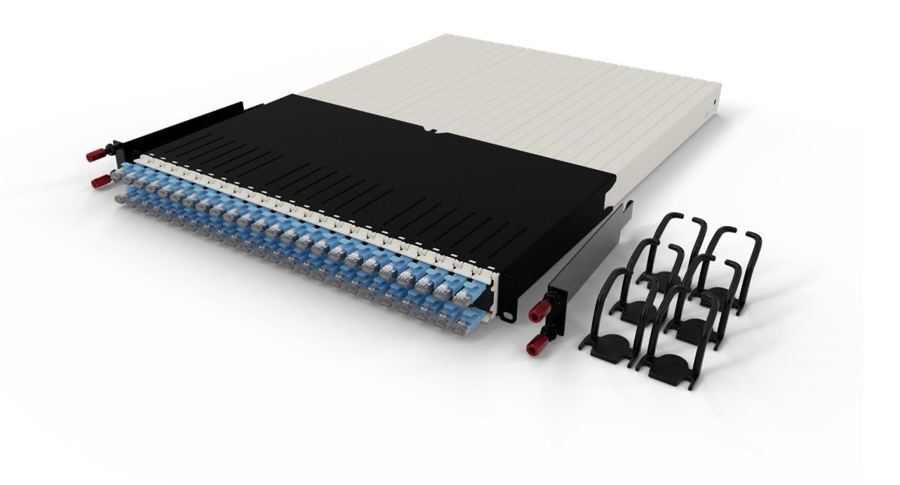 PATCHBOX® ONE zestaw 24 kaset Cat.6a (STP, Niebieski, 1.8m / 30RU)