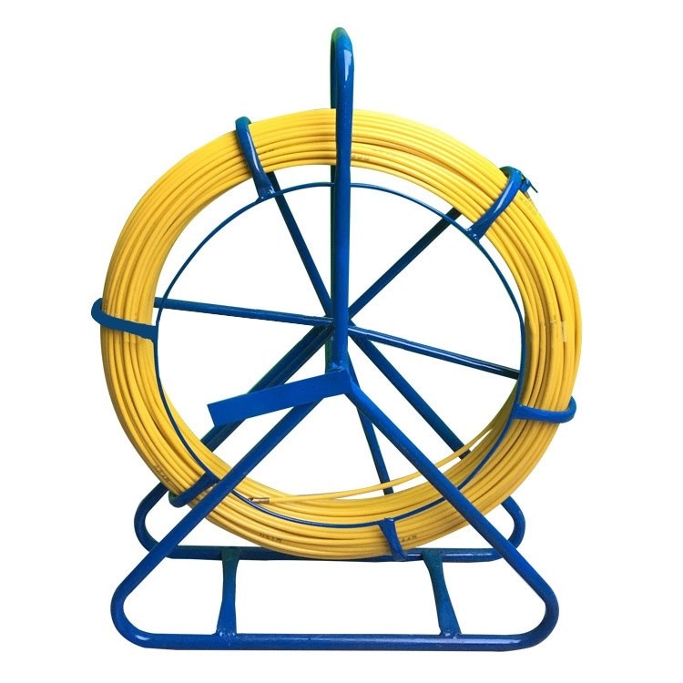 Pilot do wciągania kabli 6mm 100m na stojaku (włókno szklane, stalka)