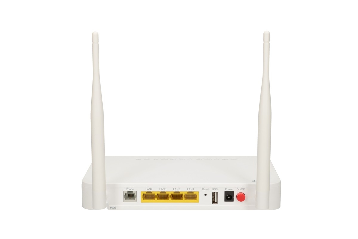 ZTE ZXHN F670L CE GPON ONT 4xGE, 1xPOTS, 1xUSB, WiFi AC
